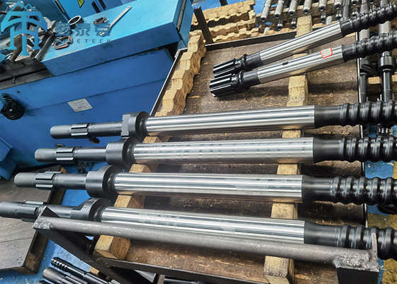 信頼性の高い性能を備えた高炭素鋼 HLX5 T38 575mm シャンク アダプター