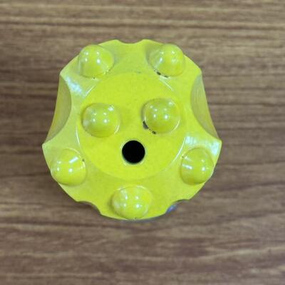 高力は鉱山トンネルの構造のための岩のドリル棒の岩の穴あけ用具を通しました