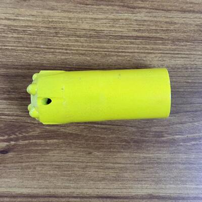 高力は鉱山トンネルの構造のための岩のドリル棒の岩の穴あけ用具を通しました