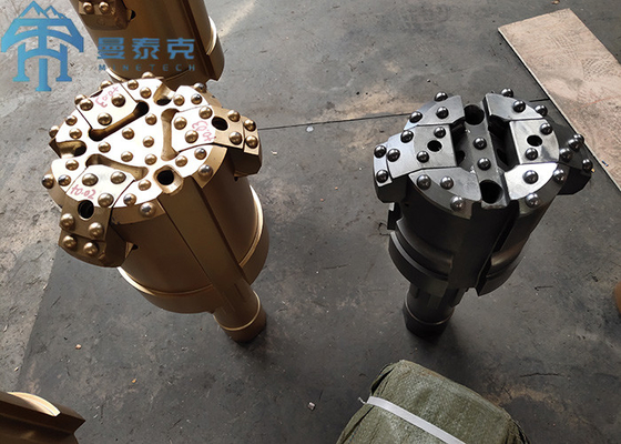 115mmのタングステンの合金の石の穴あけ工具の送風穴DTHのハンマー ビット