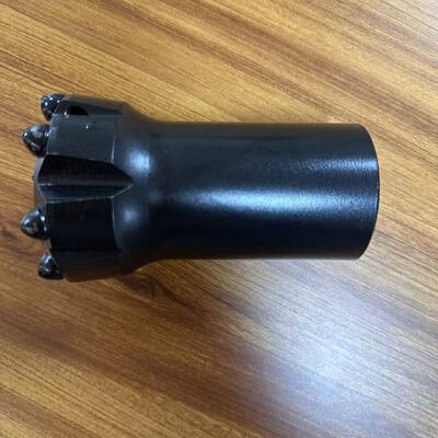 64mm T38 スレッド ボタンビット 爆発と石灰岩と大理石採掘のための