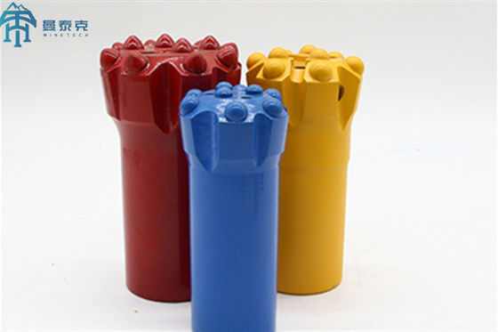 R32 51mmの石の穴あけ工具炭化タングステン通されたボタン